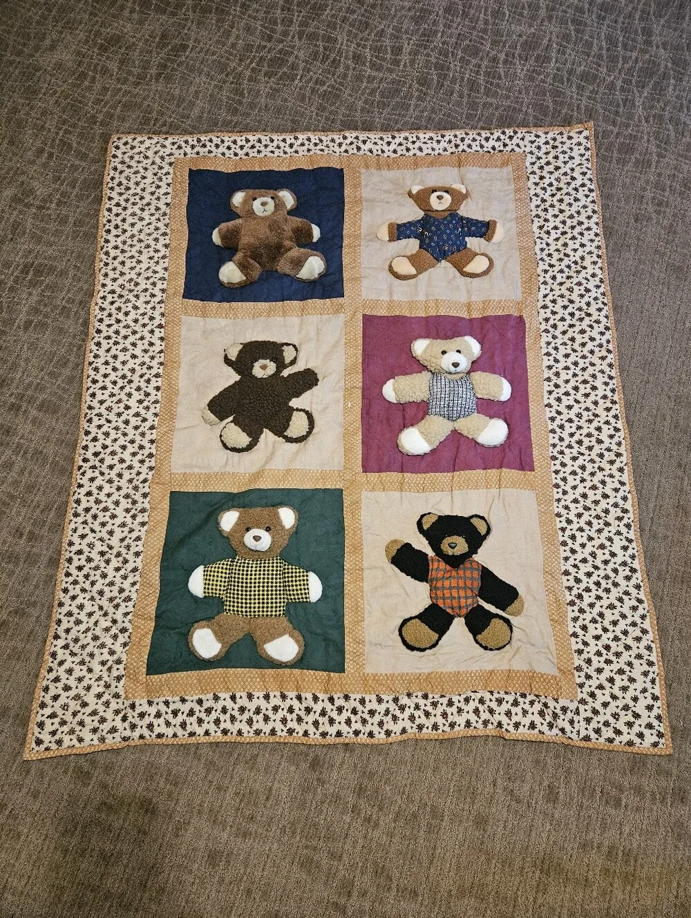 Vintage Cracker Barrel 3D Teddy Bear Quilt Crib Blanket Wall Hanging